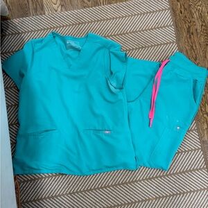 Figs Teal Technical Collection Top